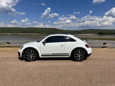 Selling a 2018 Volkswagen Dune Edition Beetle 2.0l Turbo. Vehicle is in excellent cond, runs well an...