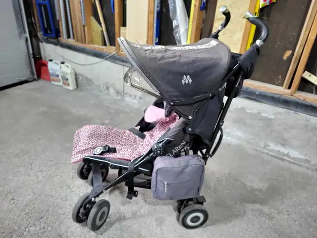 Maclaren Techno XT Umbrella Stroller in Strollers, Carriers & Car Seats in Markham / York Region - Image 4