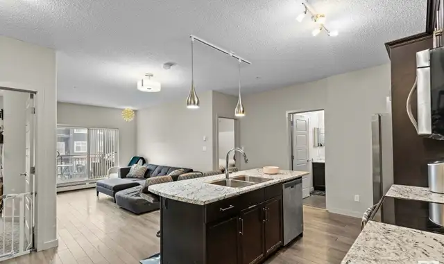 2 Bed 2 Bath Condo for Rent  in Long Term Rentals in Edmonton - Image 7