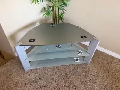 Sony 3-Tier Glass TV Stand SU-RG11S – Excellent Condition , View more