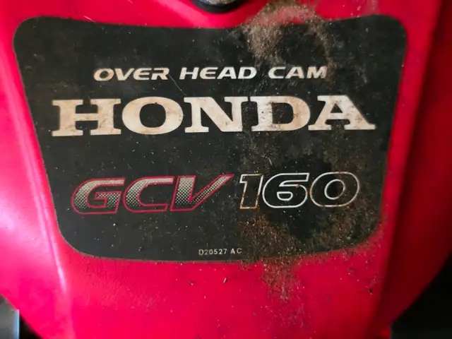 Black Max W Honda GCV160 Zero-Turn Lawnmower Over Head  Cam in Lawnmowers & Leaf Blowers in Windsor Region - Image 8