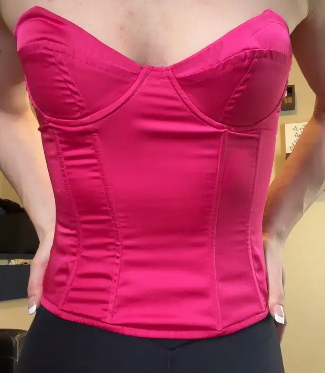 FashionNova Corset top xs  in Women's - Tops & Outerwear in City of Halifax - Image 3