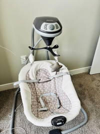 Graco® Simple Sway™ Swing - Perfectly Comfortable!