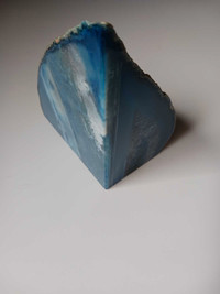 Crystal blue laced agate
