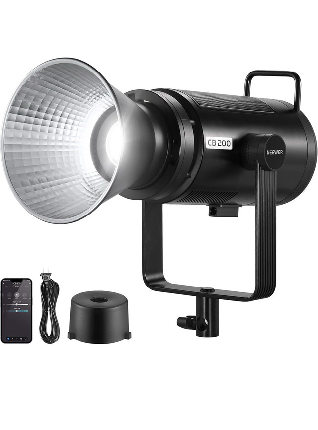 NEEWER CB200 210W LED Video Light with 2.4G/APP Control, 5600K  in Cameras & Camcorders in City of Toronto