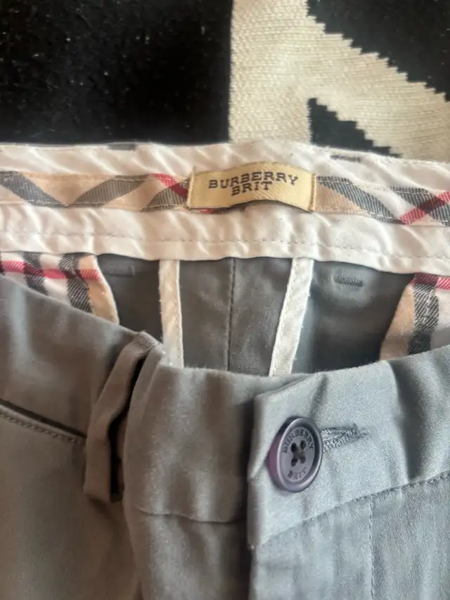 Burberry Brit Men’s Chino Pants Size 165/ 36A American 31-32 in Men's in City of Toronto - Image 3