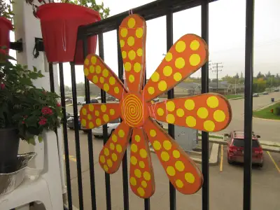 3 Large Daisy Yard Art Decorations. Painted wood construction. Bright cheery feel. 2 orange ones wit...