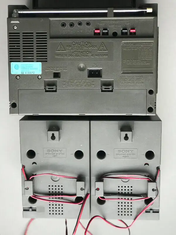Sony CFS-5000S AM/FM-MW-SW 7 Band Receiver/Recorder  Vintage in Stereo Systems & Home Theatre in City of Toronto - Image 4