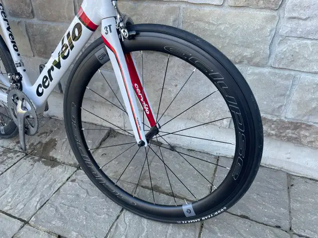 58cm Cervelo S2 Road Bike in Road in Barrie - Image 5