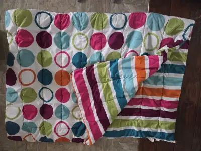 Reversible Twin comforter, View more