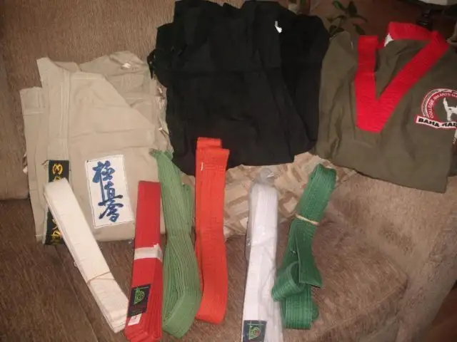 DIVERS À VENDRE !!!!  À PARTIR DE 10$ in Costumes in Sherbrooke - Image 4