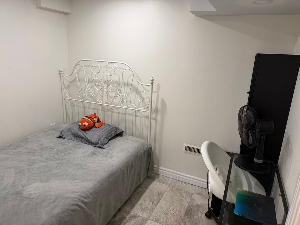 Legal Furnished walk-Out Basement for Rent in Richmond 5