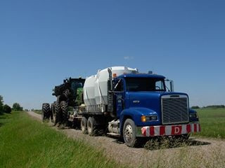 Norbert’s pintle hitch sprayer trailer in Heavy Trucks in Brandon - Image 4