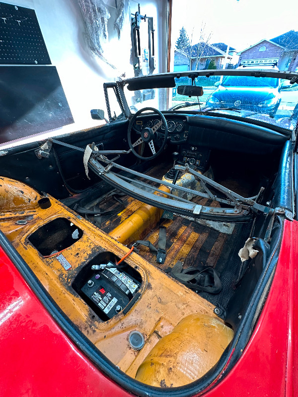 1970 MG MGB in Classic Cars in London - Image 3
