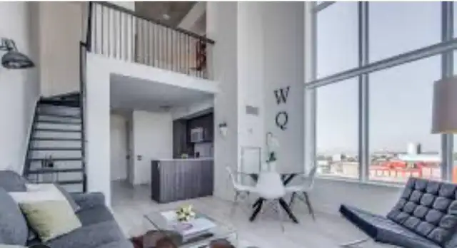 One Bedroom Den Loft in Liberty Village$3,900.0063826904613635121