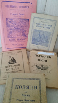 5 UKRAINIAN BOOKLETS, FROM 1944-1955