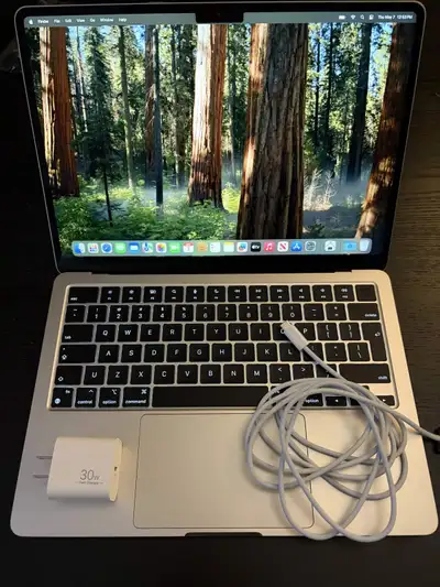 MacBook Air M2 Starlight, View more