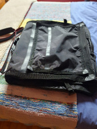 sac de voyage noir en toile
