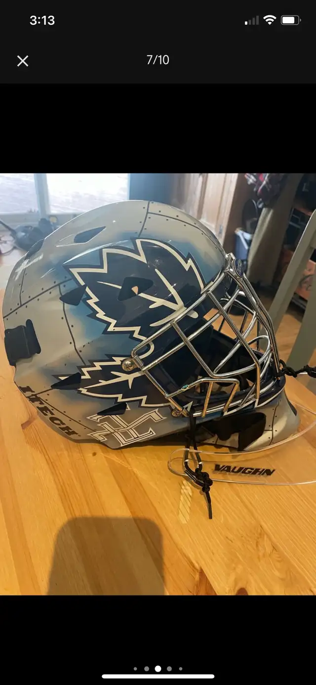 NEW VINTAGE GOALIE EQUIPMENT! in Hockey in Barrie - Image 7