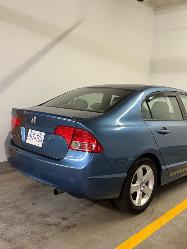 clean title in Cars & Trucks in Delta/Surrey/Langley - Image 3