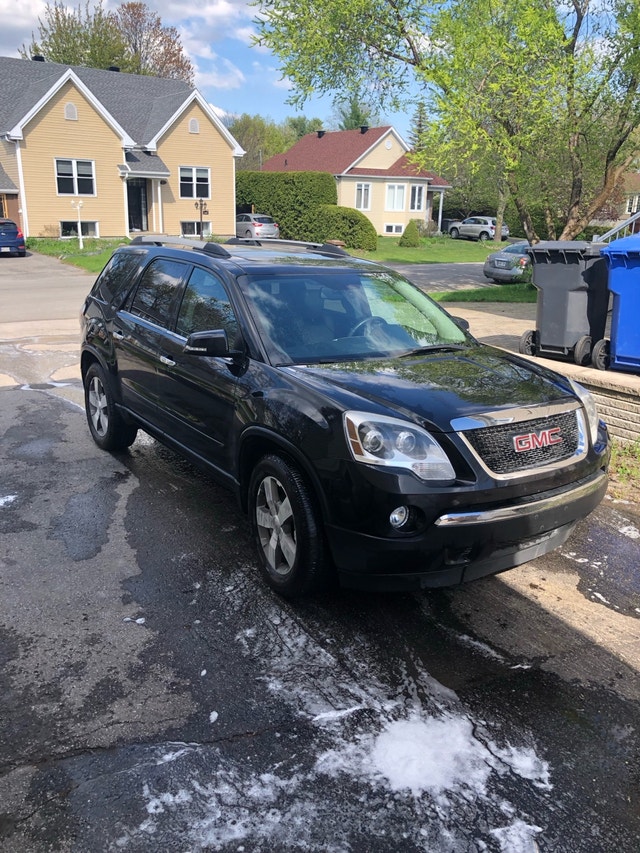 GMC acadia 2011
