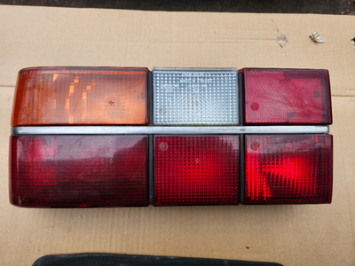 Used. Left side tail light. Original. No cracks. I DO NOT accept e-transfers, cheques, money orders,...