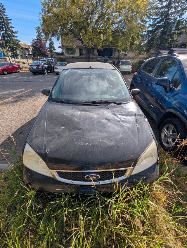2006 Ford Focus Hatchback  in Cars & Trucks in Calgary - Image 3