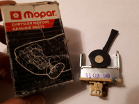 NOS Mopar 04261306 A/C & Heater Fan Blower Switch Dodge 1984-98