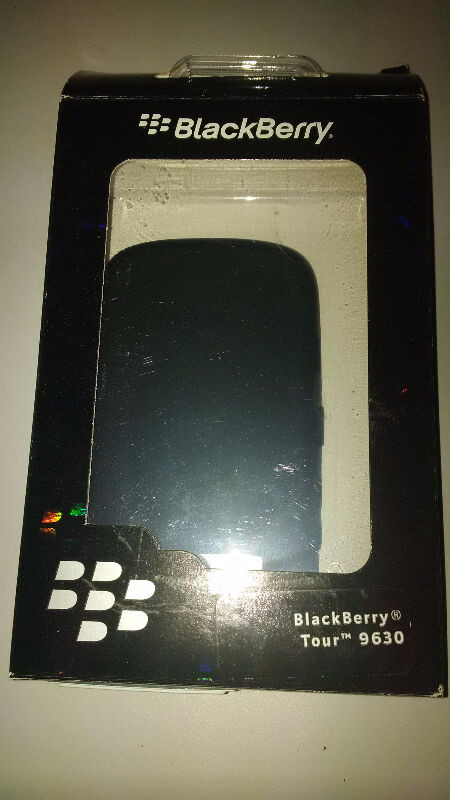 iPod Touch Slip & BlackBerry Cell Skins in General Electronics in Markham / York Region - Image 2