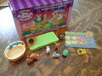 Vintage 1993 Littlest Pet Shop Mommy And  Baby Bunnies