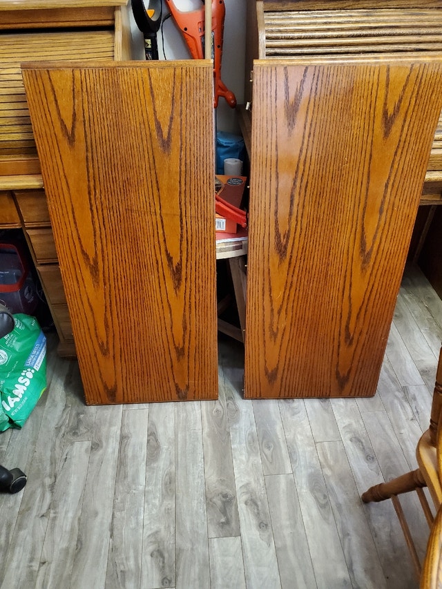 Solid Oak Clawfoot Dining Table & Chairs With 2 leaf extensions