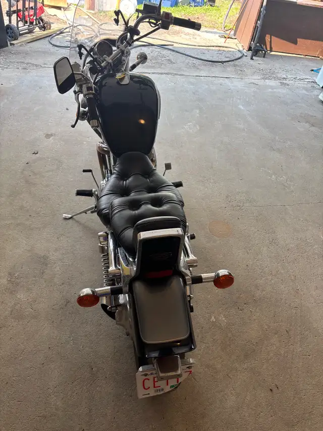 2003 Suzuki Intruder 1400 in Street, Cruisers & Choppers in Edmonton - Image 5