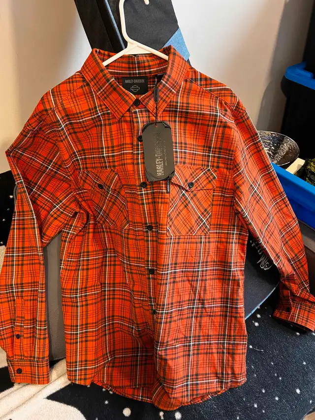 Men's Harley-Davidson Shirt "Orange" Like New in Men's in Kingston - Image 2