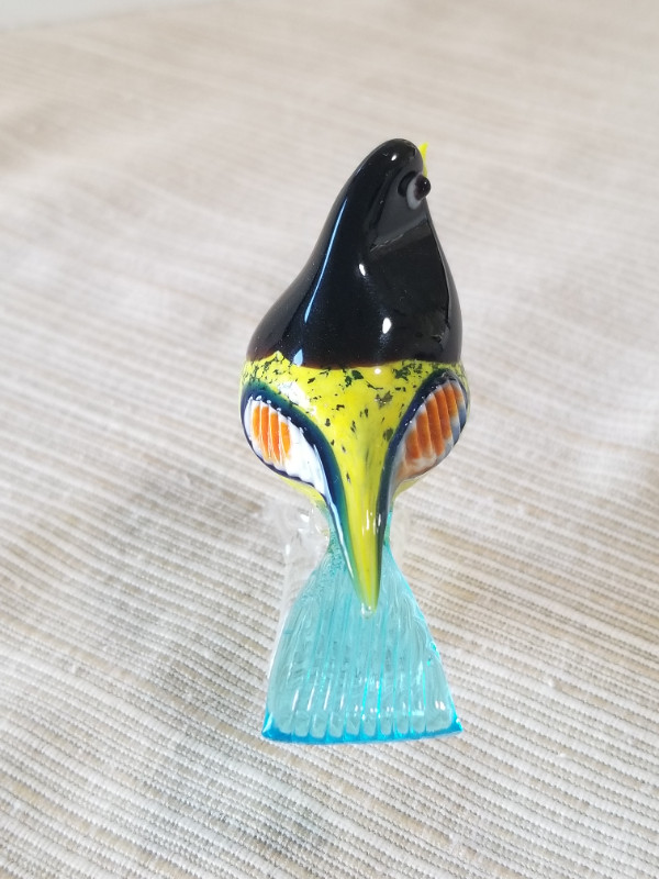 Glass bird figurine in Home Décor & Accents in Calgary - Image 2