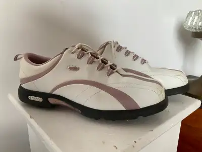Golf Shoes Women - Size 8, View more