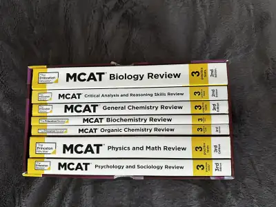 This set includes 7 complete subject books covering everything you need for the MCAT: • Biochemistry...