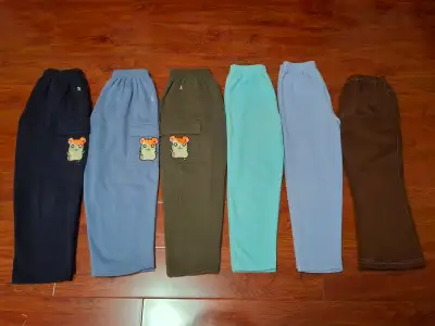 Girls sweatpants bundle 9/10, View more