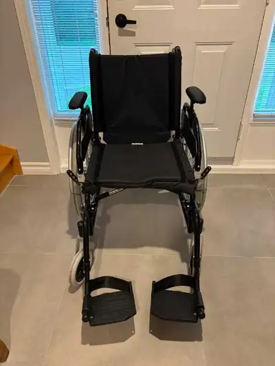 Fauteuil roulant Drive Lynx presque neuf !, View more