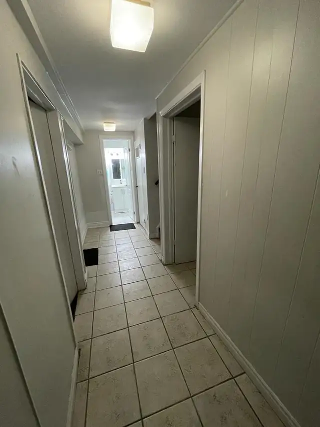 Private Room for Rent in Room Rentals & Roommates in Mississauga / Peel Region - Image 4