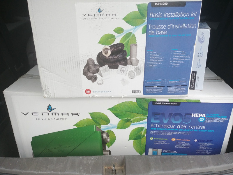 Venmar EVO5 700 HRV Air Exchanger and installation kit NEW Heaters