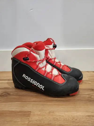 Cross country ski boots, View more
