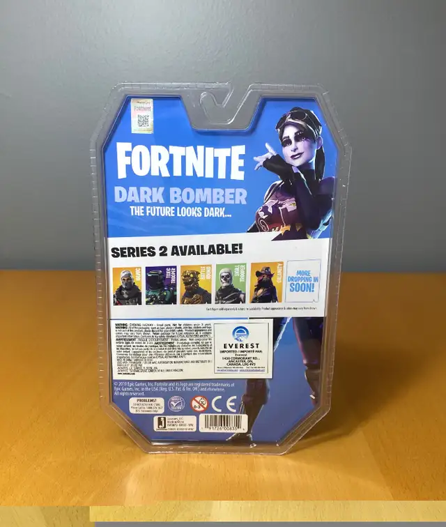 Fortnite Solo Mode Figure Dark Bomber - NEW in Toys & Games in Calgary - Image 4