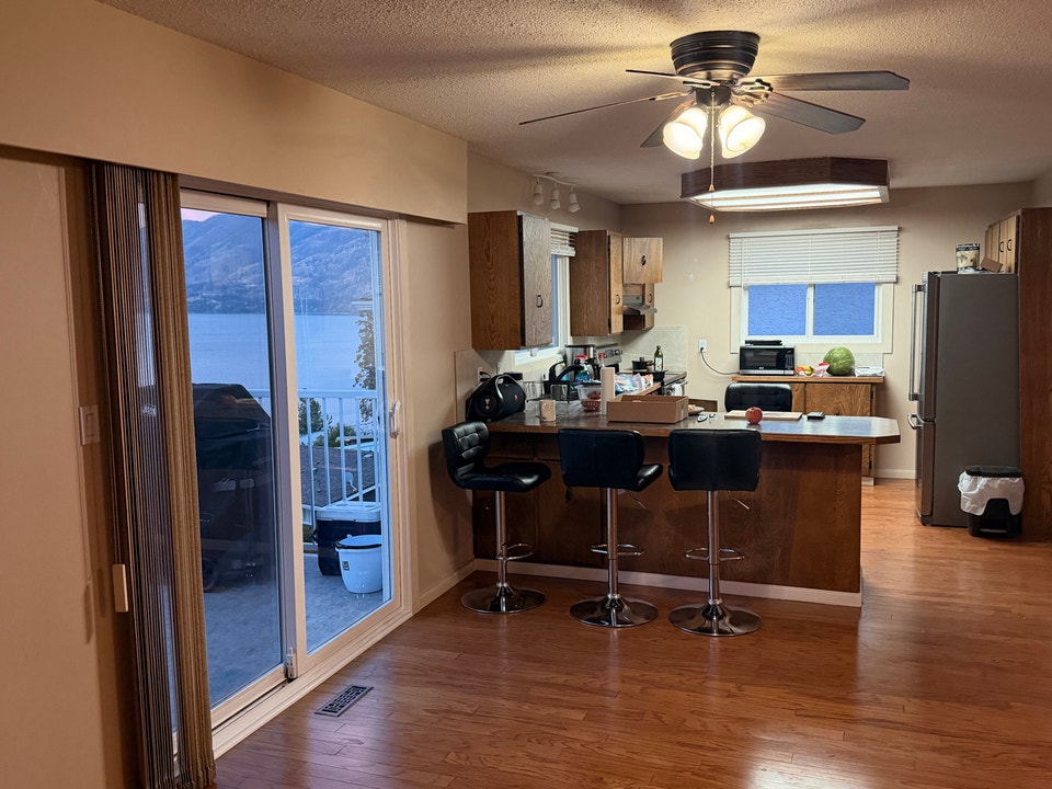 Room for rent 2