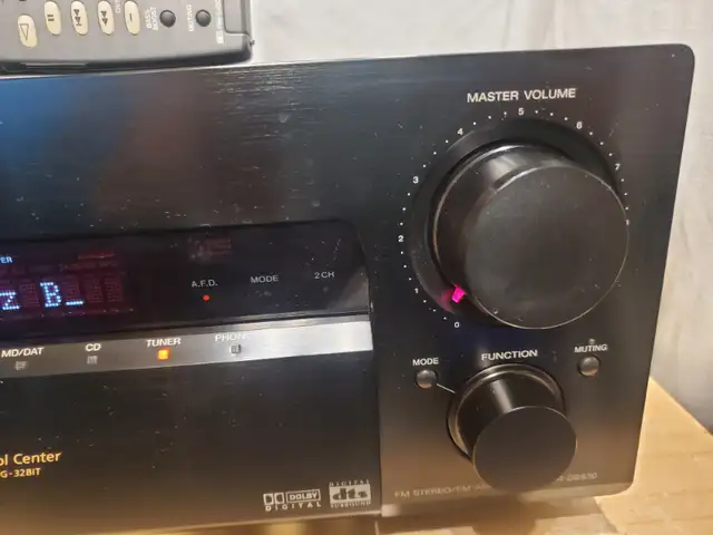 Sony STR-DB930 Receiver Stereo Audiophile Phono 5.1 CH in Stereo Systems & Home Theatre in Mississauga / Peel Region - Image 4