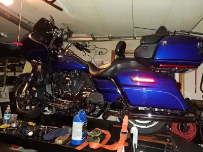 Small engine repairs to Snowblowers, Atvs, Motorcycles, Lawn Mowers , Generators , Tillers, Pressure...