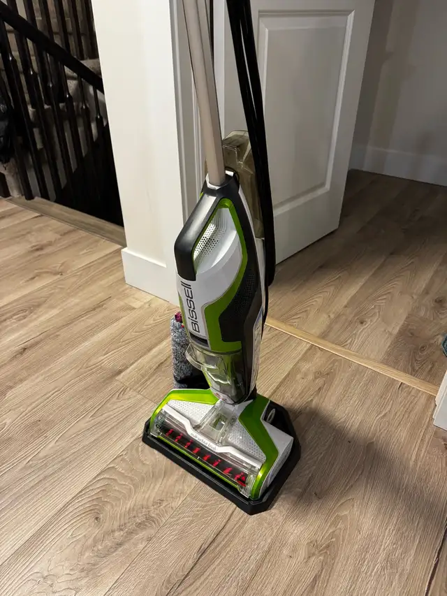 Bissell cross wave in Other in St. John's - Image 4