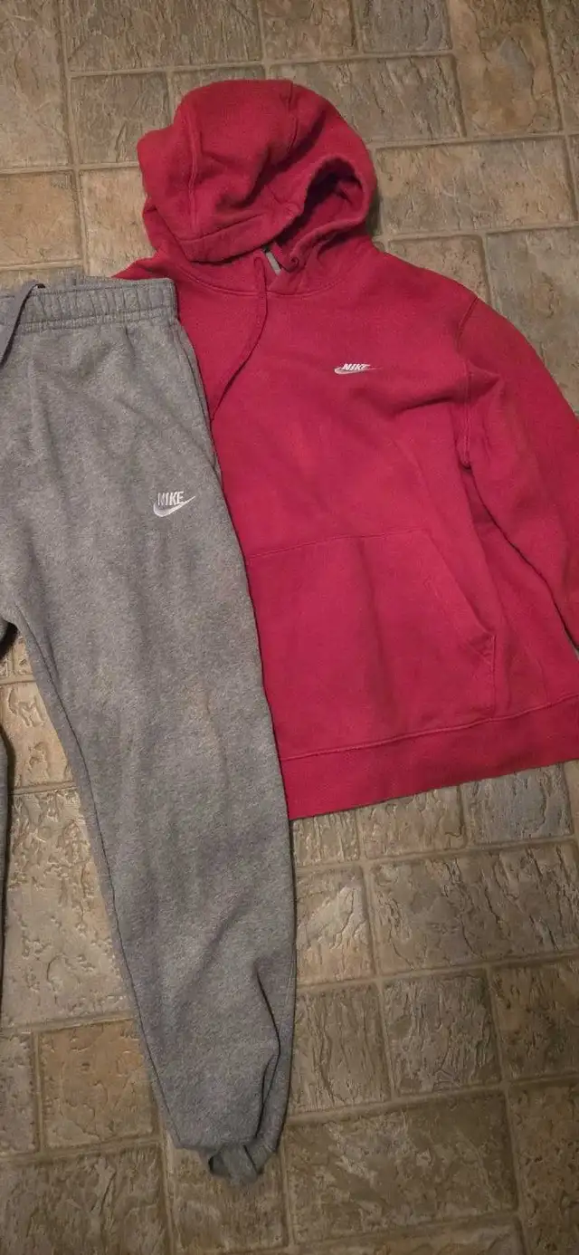 Mens medium Red and Grey hoodie and jogging pants in Men's in Cole Harbour - Image 2