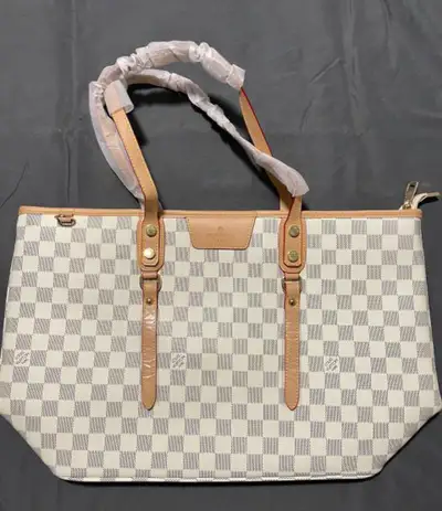 LOUIS VUITTON Grade “A” Replica Purse, View more