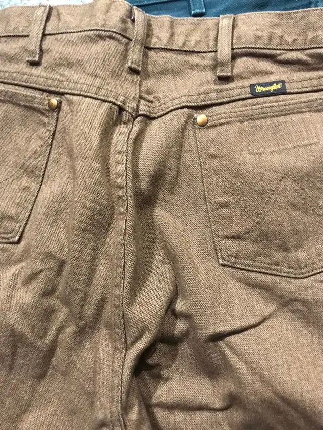 Cowboys Wrangler jeans in Men's in Winnipeg - Image 8