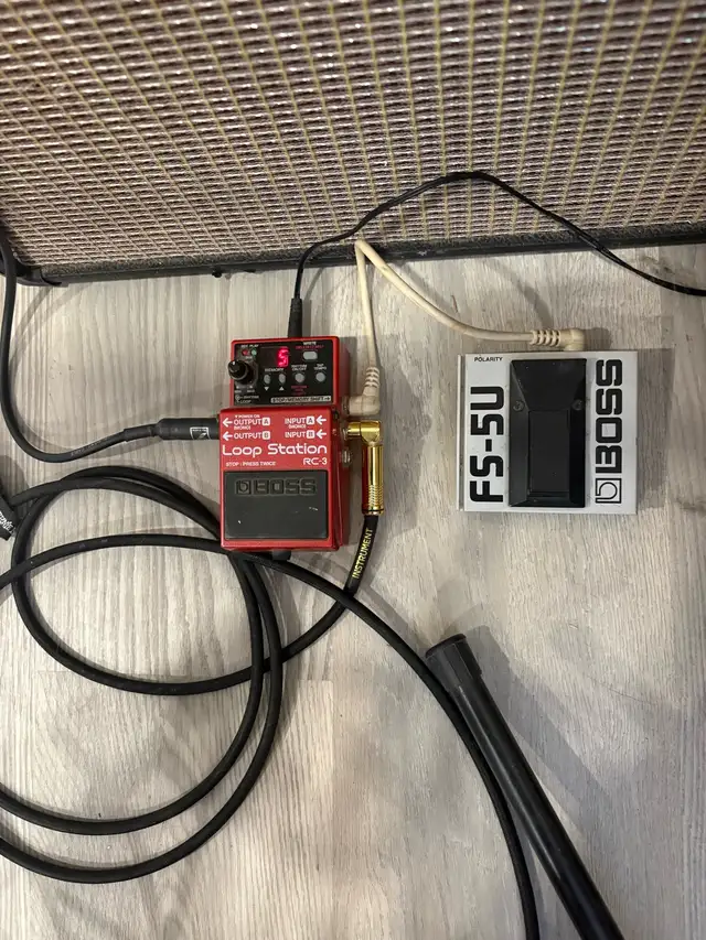 boss rc3 looper with boss fs5u  in Amps & Pedals in St. Catharines - Image 2